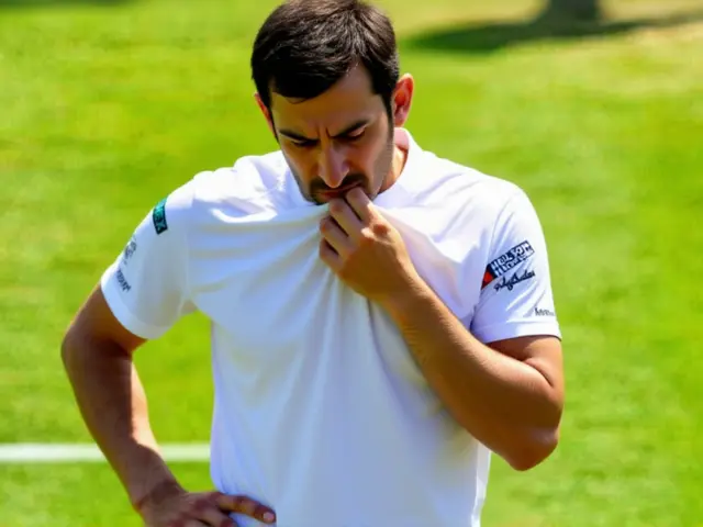 Djokovic Ties Federer's Wimbledon Record With 105th Win
